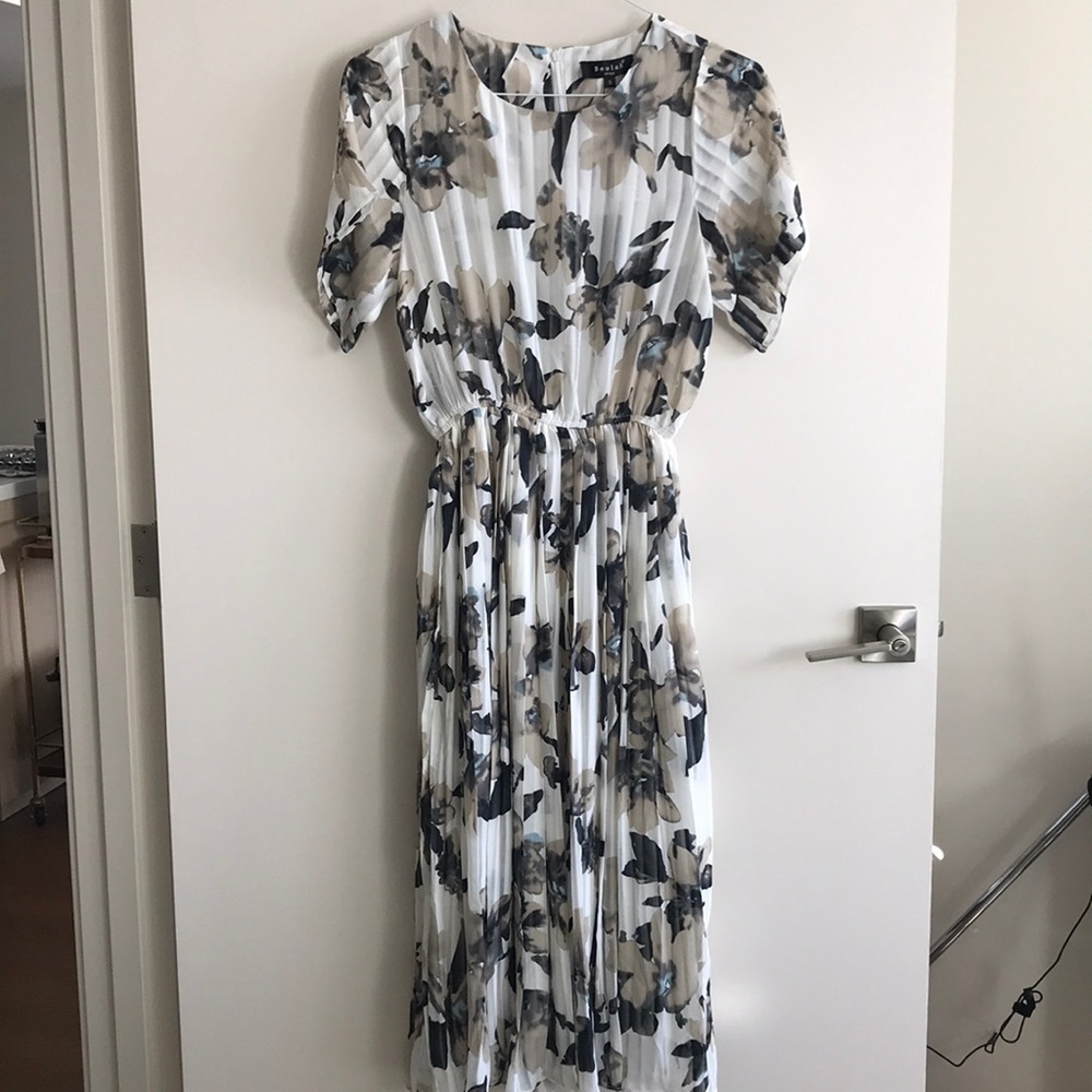Printed floral dresss - Picture 3 of 4